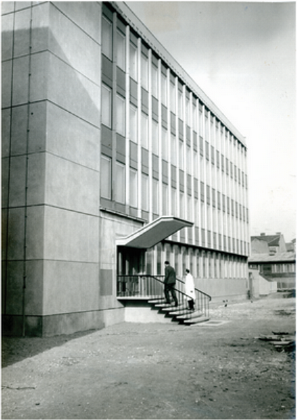 Figure 1. Center for Blind and Partially Sighted Youth in Ljubljana with a
new building in 1966 Slovenski šolski muzej, Ljubljana